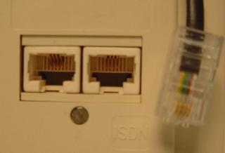 RJ-45 Western oder Würfelstecker